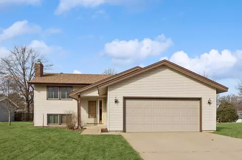 10628 Maryland Ave S, Bloomington, MN 55438