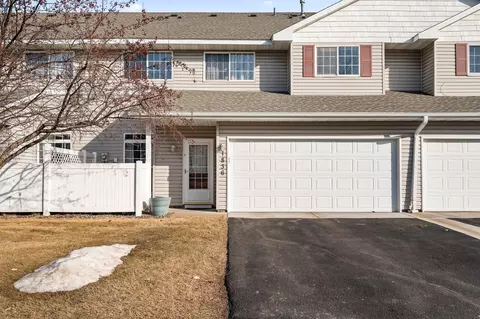 1836 Bridgewater Blvd S, Cambridge, MN 55008