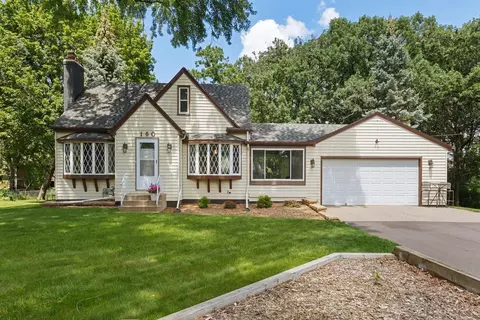160 Mission Ln, Bloomington, MN 55420