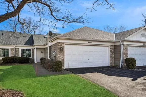 6884 Lake Ter W, Woodbury, MN 55125