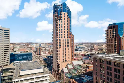 168 6th St E #2701, Saint Paul, MN 55101