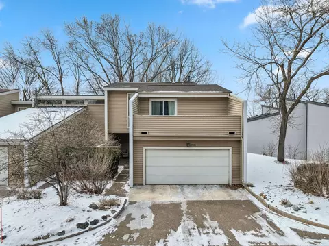 13791 Heywood Ct, Apple Valley, MN 55124