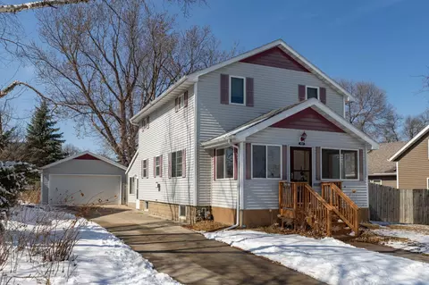 907 2nd Ave NW, Rochester, MN 55901