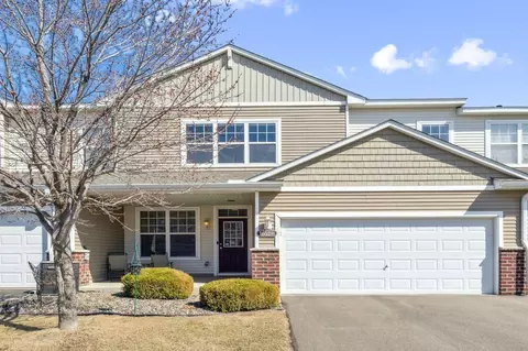 1652 White Pine Way #B, Carver, MN 55315