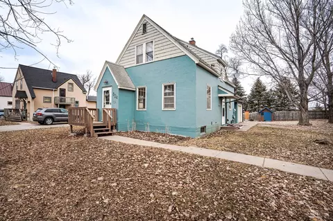 824 W Beech Ave, Fergus Falls, MN 56537