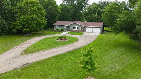 6480 Long Lake Rd, Willmar, MN 56201
