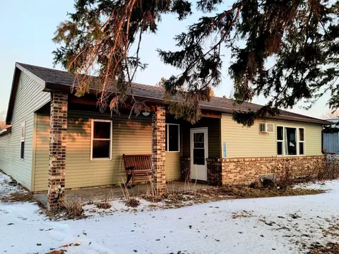 401 Main Ave S, New York Mills, MN 56567