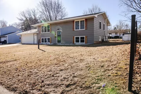Exterior - 1425 Mitchell Dr, Faribault, MN 55021 photo 2 of 8