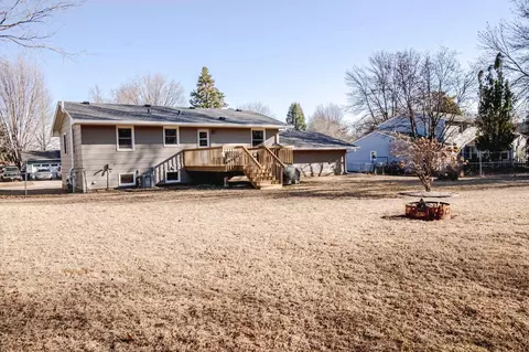 Exterior - 1425 Mitchell Dr, Faribault, MN 55021 photo 3 of 8