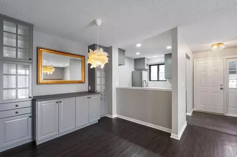 445 Shelard Pkwy #104, Saint Louis Park, MN 55426
