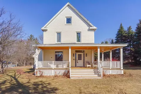 11606 Minnetonka Mills Rd, Hopkins, MN 55305