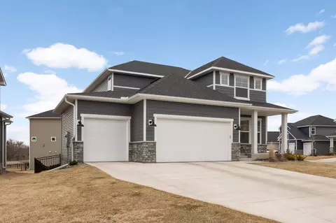 11600 Ranchview Ln N, Maple Grove, MN 55369