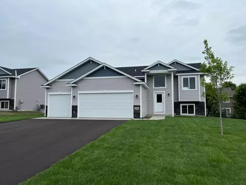 7974 Hunter Lake Dr, Clear Lake, MN 55319