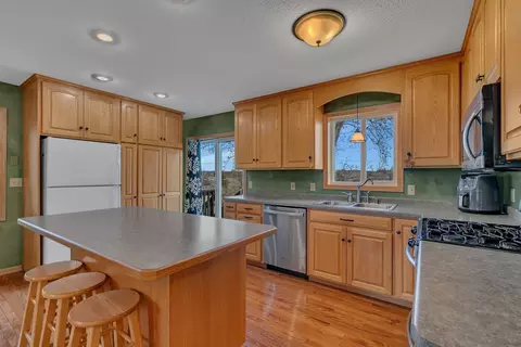 Kitchen - 18146 Fieldcrest Rd, Cold Spring, MN 56320 photo 4 of 5