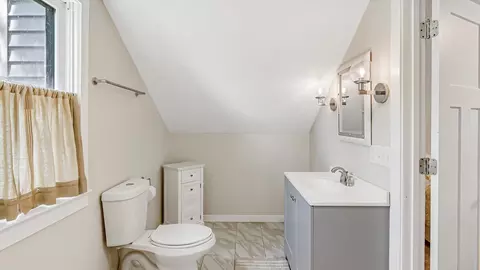 Bath - 4876 Bartlett Blvd, Mound, MN 55364 photo 3 of 3