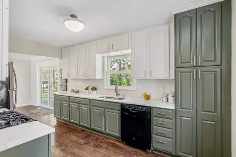 Kitchen - 4876 Bartlett Blvd, Mound, MN 55364 photo 1 of 3