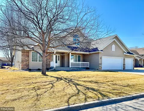 1847 Tierney Dr, Hastings, MN 55033