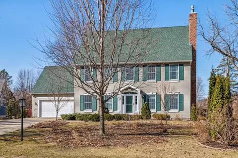 43 Fareway Dr, Northfield, MN 55057