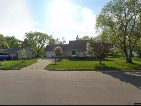 104 Knut St, Alexandria, MN 56308