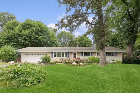 3300 Highland Dr, Burnsville, MN 55337