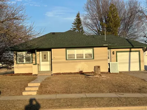 401 Independence Ave S, Clarks Grove, MN 56016