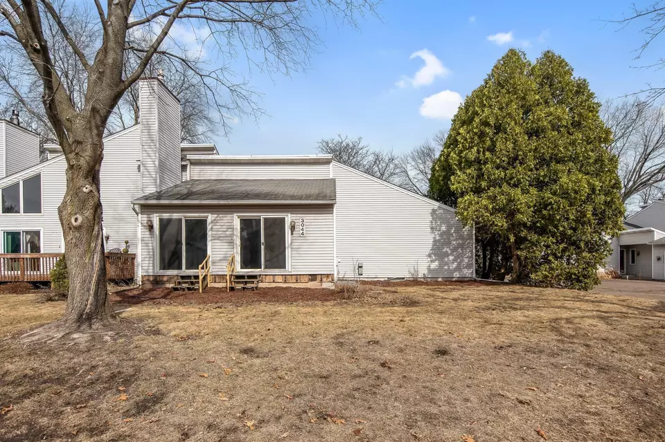  3044 18th St NW, New Brighton, MN 55112 photo 2