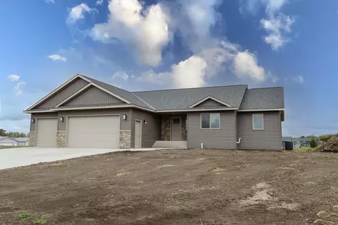 2733 Wilderness Ridge Rd SE, Alexandria, MN 56308
