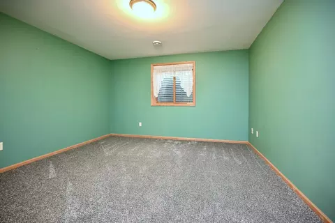 Bedroom - 760 36th Ave, Goodview, MN 55987 photo 5 of 7