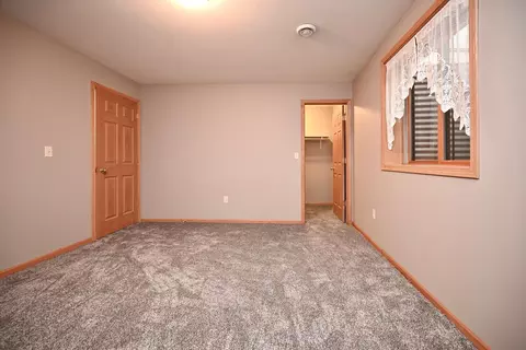 Bedroom - 760 36th Ave, Goodview, MN 55987 photo 7 of 7