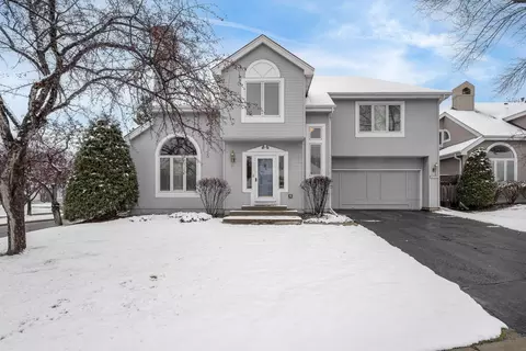 15660 16th Pl N, Plymouth, MN 55447