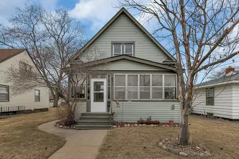831 Washington Memorial Dr, Saint Cloud, MN 56301
