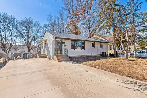 1136 Hubbard Ave, Saint Paul, MN 55104