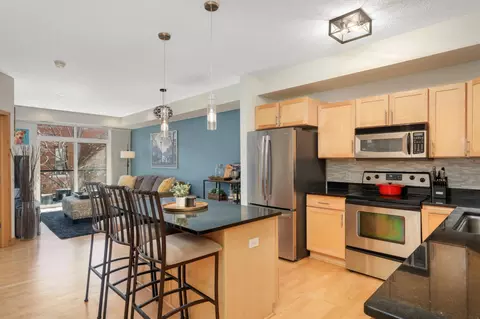 1800 Clinton Ave #307, Minneapolis, MN 55404