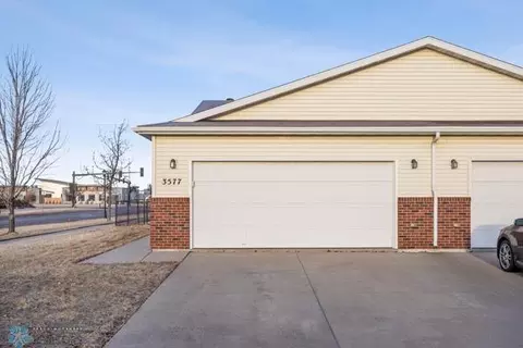 3577 Lincoln St S, Fargo, ND 58104