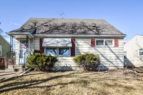 1643 Hoyt Ave E, Saint Paul, MN 55106