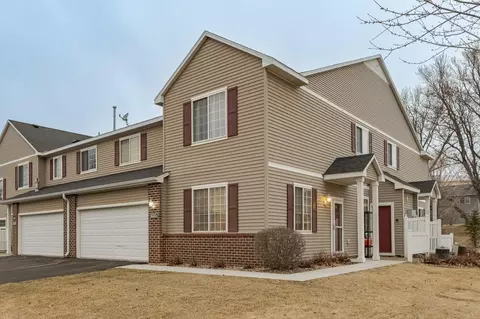 6335 30th Ave NW, Rochester, MN 55901