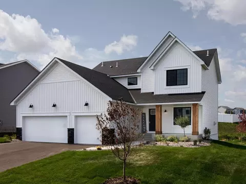 17956 Headwaters Drive Dr, Lakeville, MN 55044