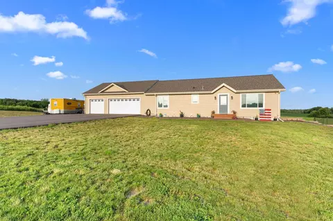 16306 Eagle Ridge Cir, Pine City, MN 55063