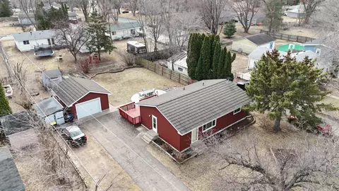 11407 Stinson Ave, Chisago City, MN 55013