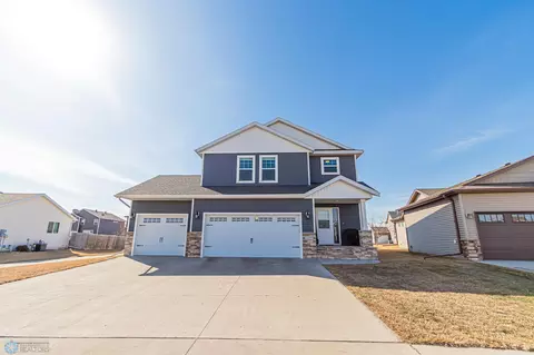 2250 67th Ave S, Fargo, ND 58104