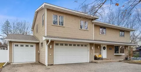 5725 High Park Dr, Minnetonka, MN 55345