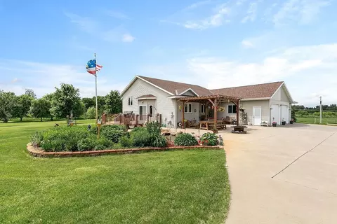 23805 Edgeton Rd, Richmond, MN 56368