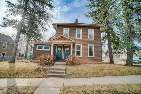 221 Laurel St W, Stillwater, MN 55082