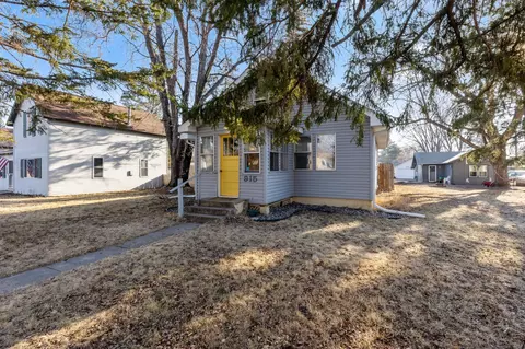 915 SE 11th St, Brainerd, MN 56401