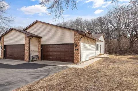 8574 134th St W, Apple Valley, MN 55124