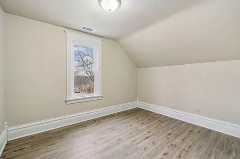 Bedroom - 1403 10th St E, Glencoe, MN 55336 photo 3 of 4