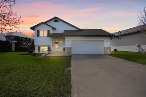 735 Harrison Dr, Big Lake, MN 55309