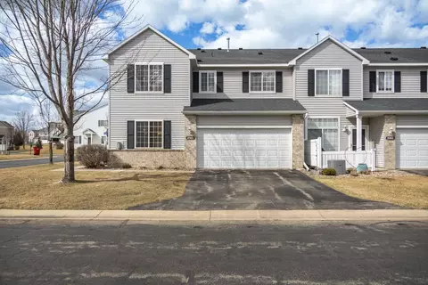 2865 Quartz Pl NW, Rochester, MN 55901