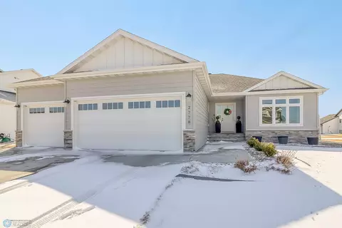 2778 Golden Valley Pkwy S, Fargo, ND 58104