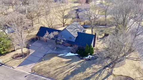 520 Greenview Ct, Sartell, MN 56377